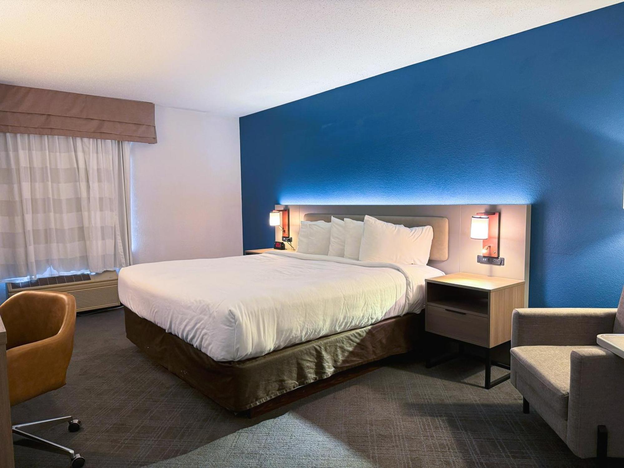 Comfort Inn & Suites Sheboygan I-43 Екстериор снимка