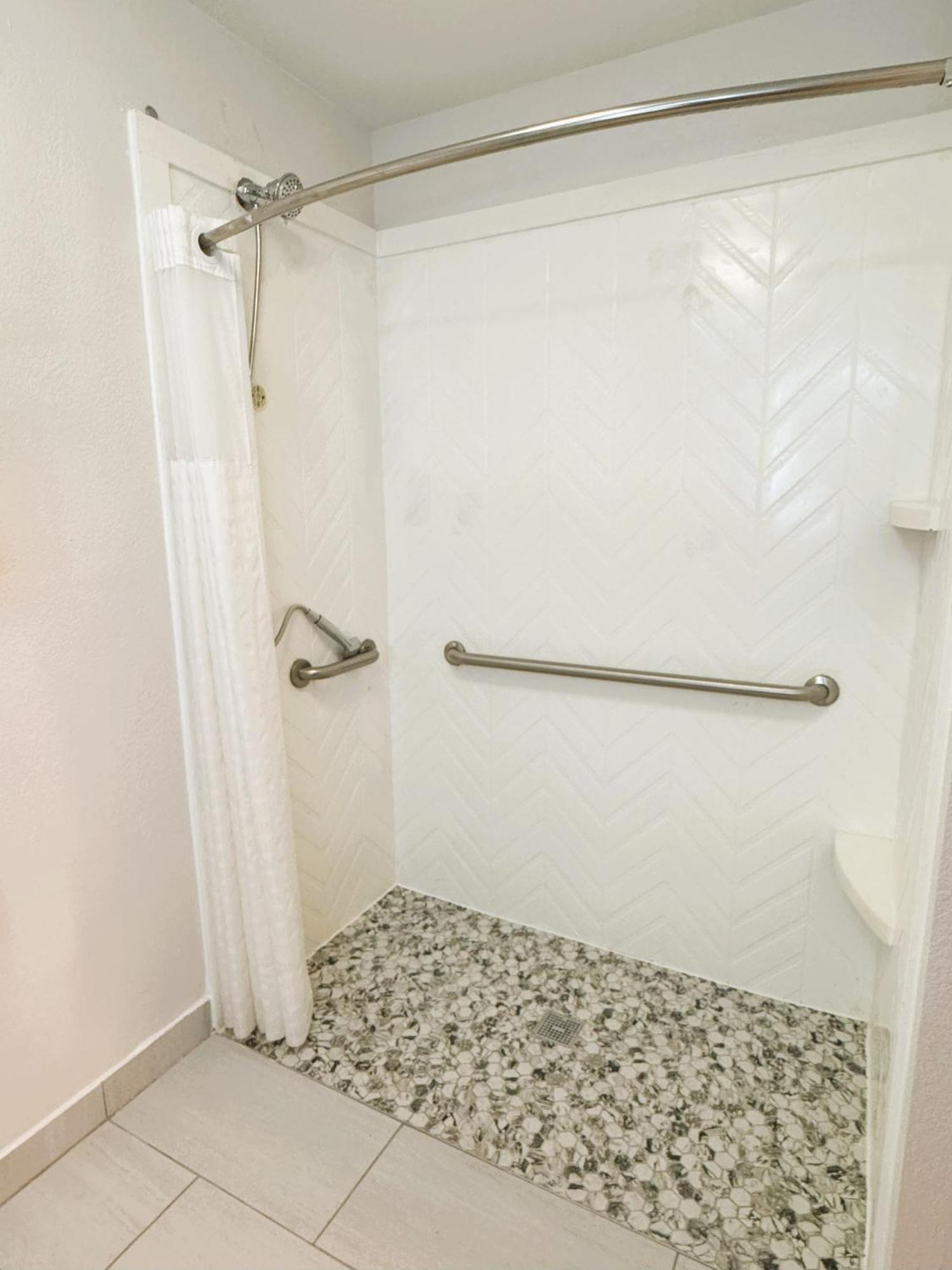 Comfort Inn & Suites Sheboygan I-43 Екстериор снимка