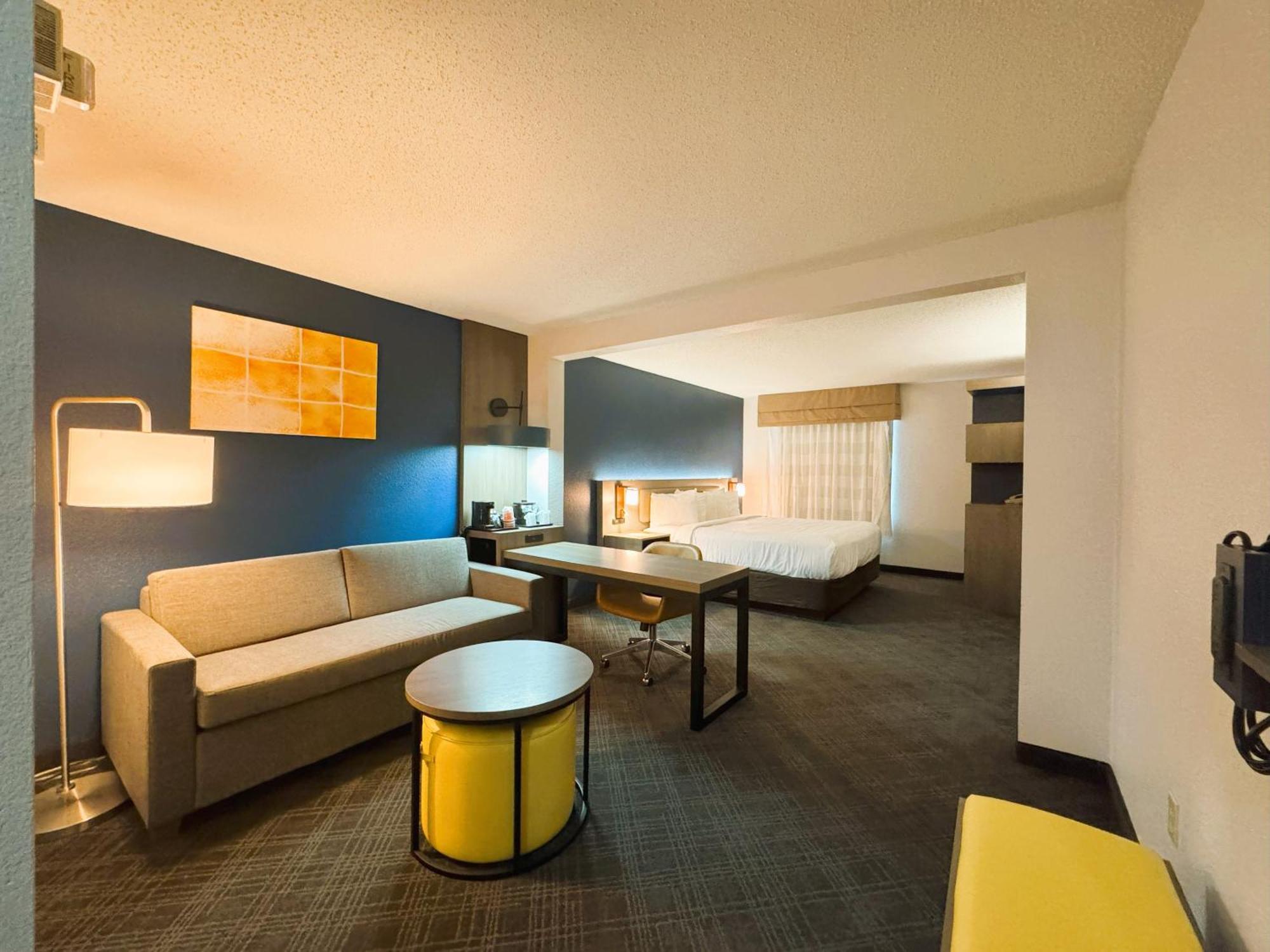 Comfort Inn & Suites Sheboygan I-43 Екстериор снимка