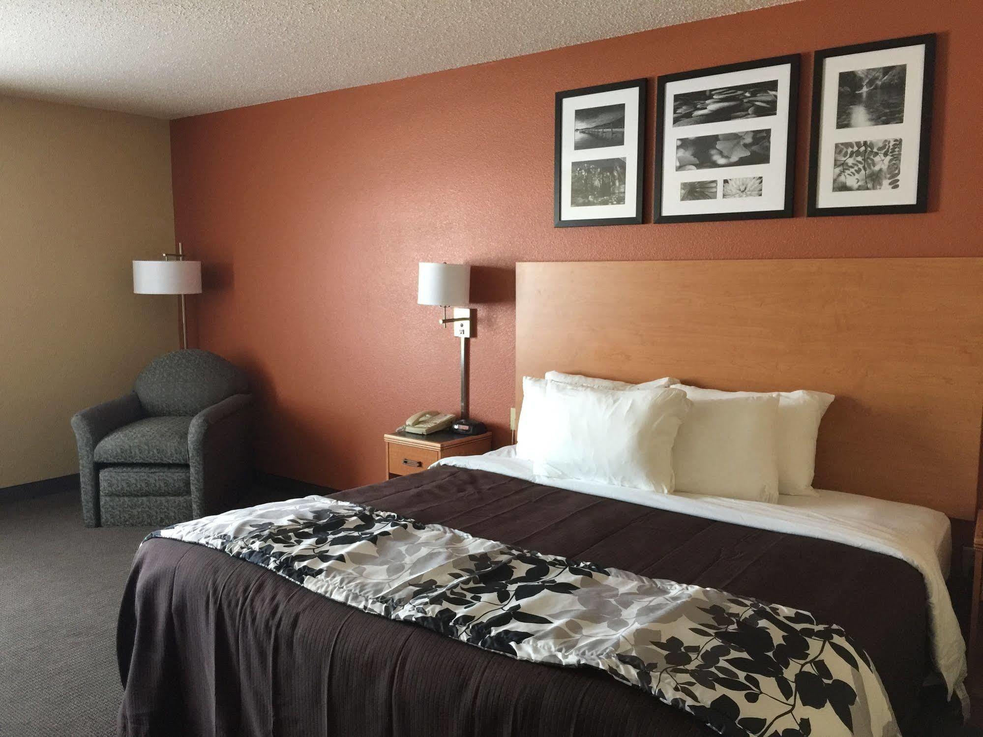 Comfort Inn & Suites Sheboygan I-43 Екстериор снимка