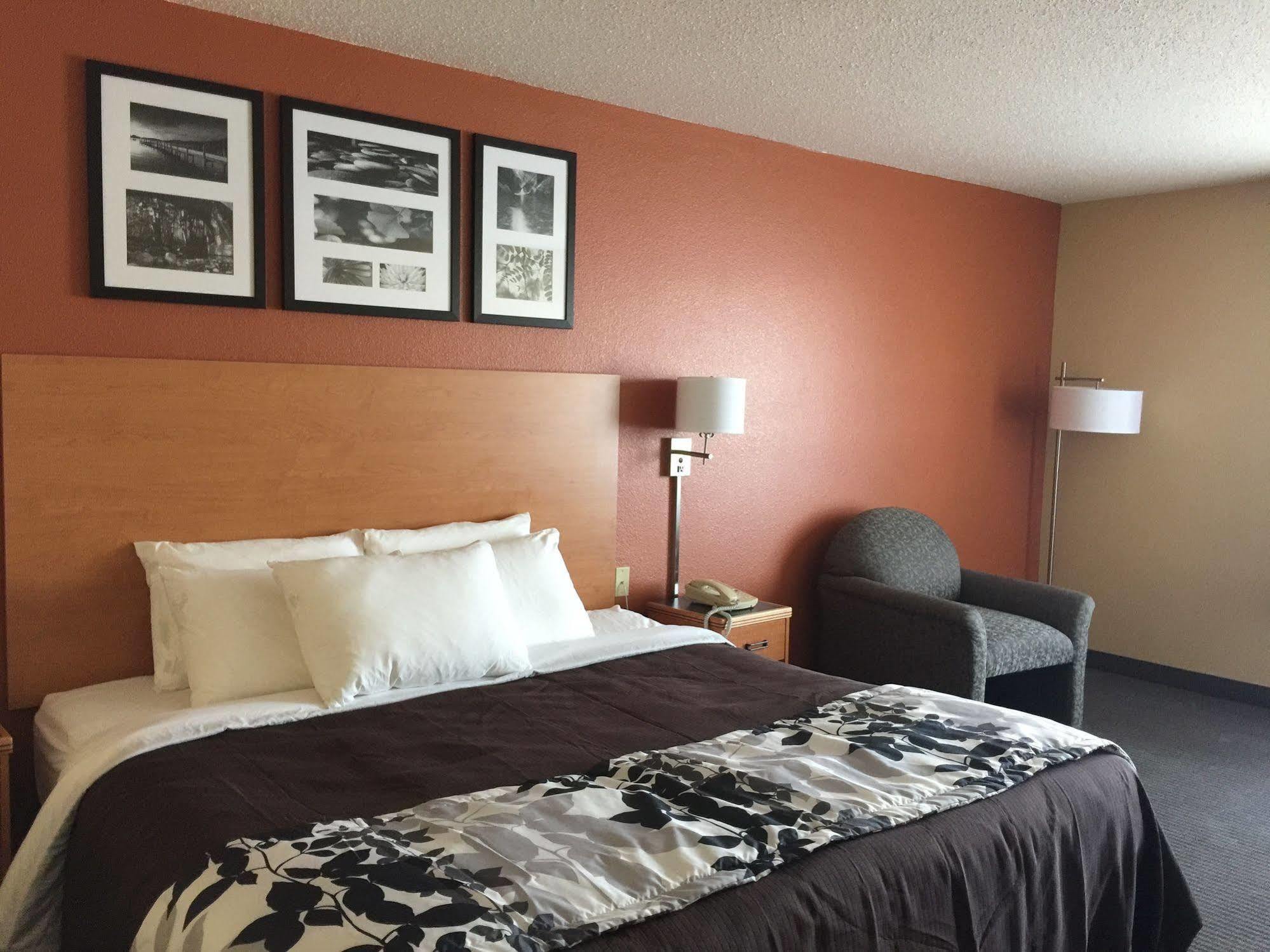 Comfort Inn & Suites Sheboygan I-43 Екстериор снимка